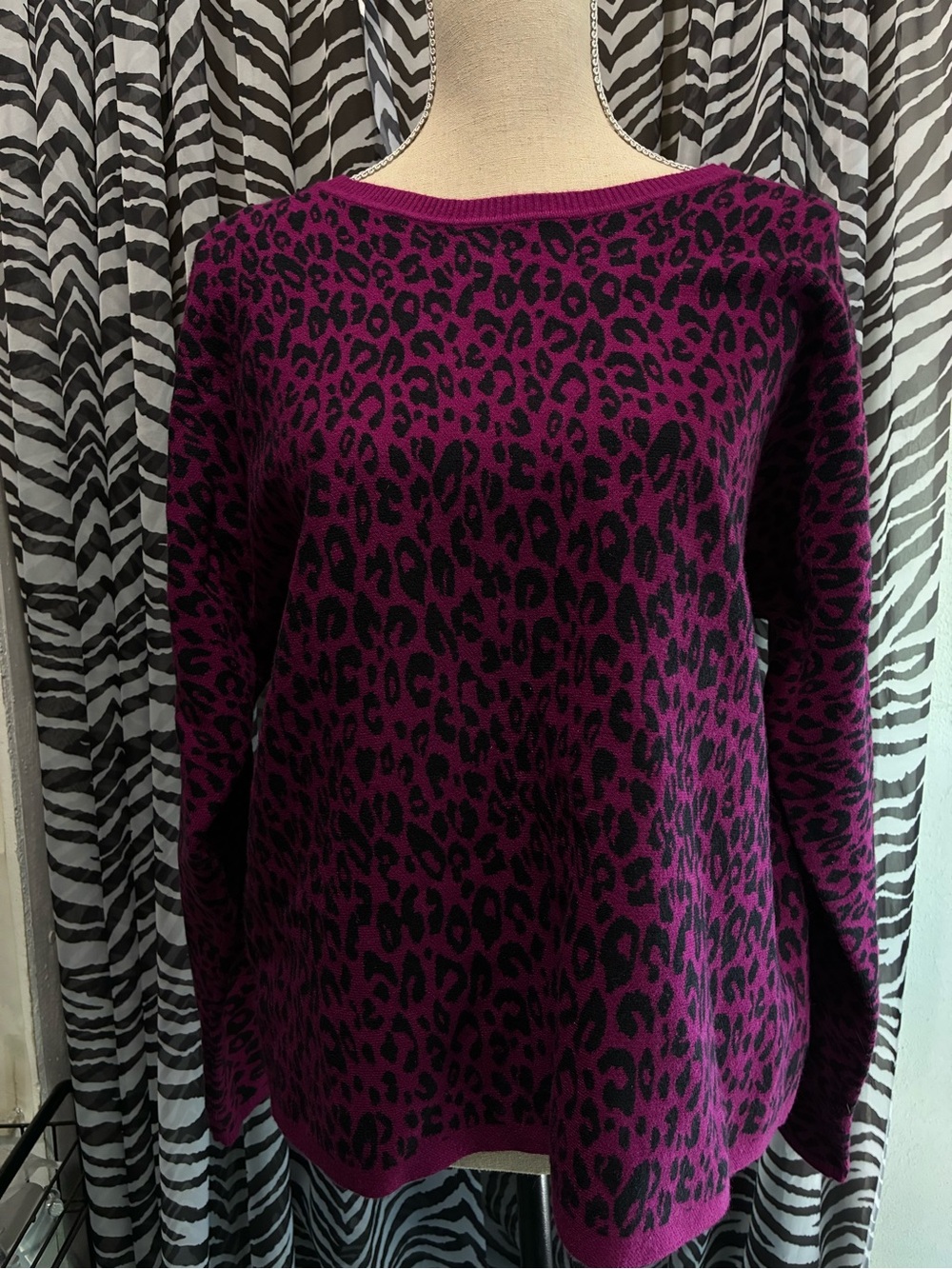 New Apt. 9 Leopard Print Sweater Fuchsia/Black